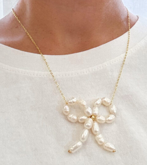 Pearl Bow Necklace